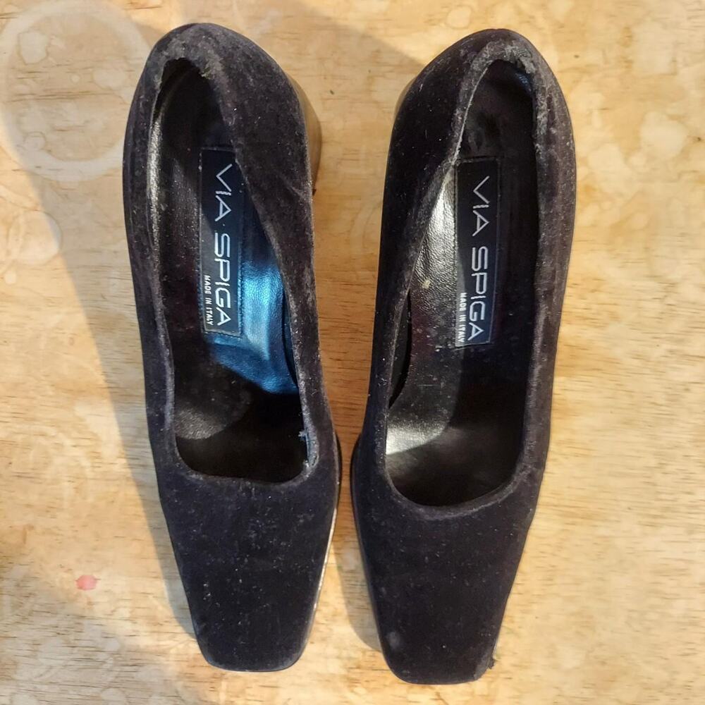 Via Spiga Black Suede Block Heel Pumps - Picture 7 of 9